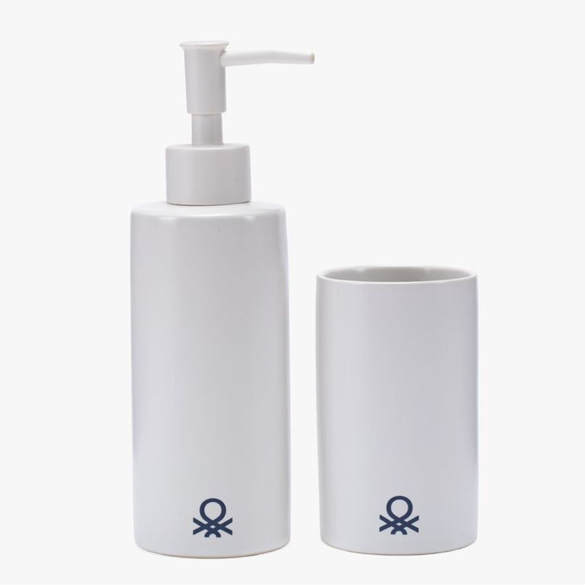 BENETTON - Set accesorio de baño Cerámica Dispensador: 1.,5 cm - Vaso: 19 cm x Dispensador: 6 cm - Vaso: 6 cm Benetton