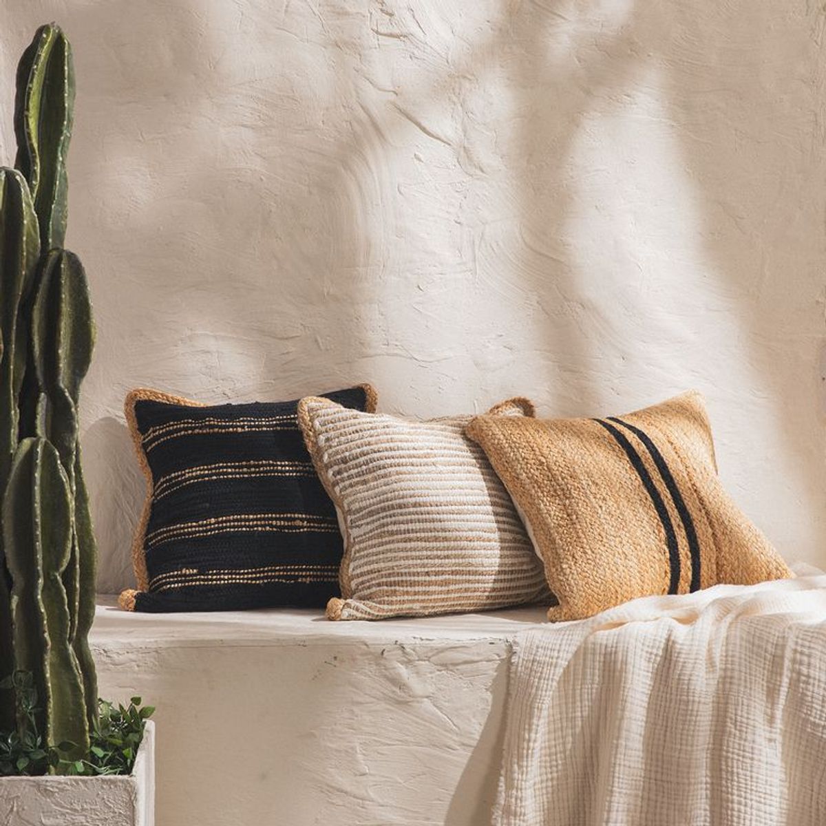 BASEMENT HOME - Cojín 45 x 45 cm