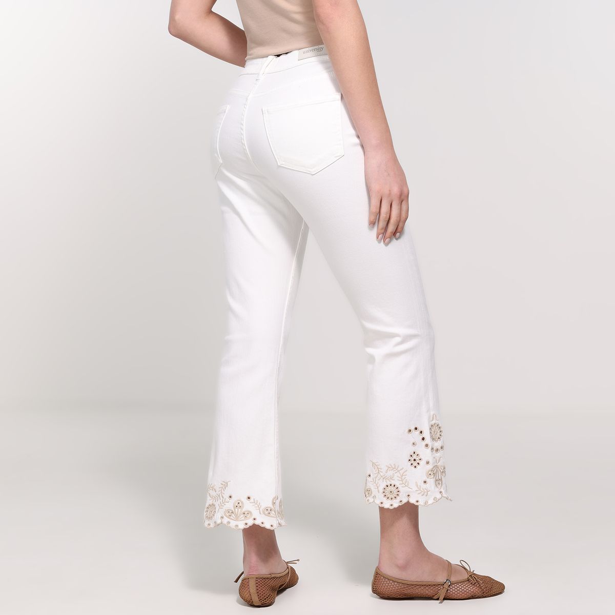 UNIVERSITY CLUB - Jean Flare Mujer Tiro medio University Club