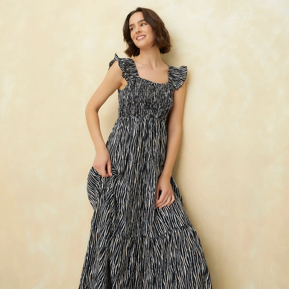 UNIVERSITY CLUB - Vestido Mujer Largo Casual con Estampado University Club