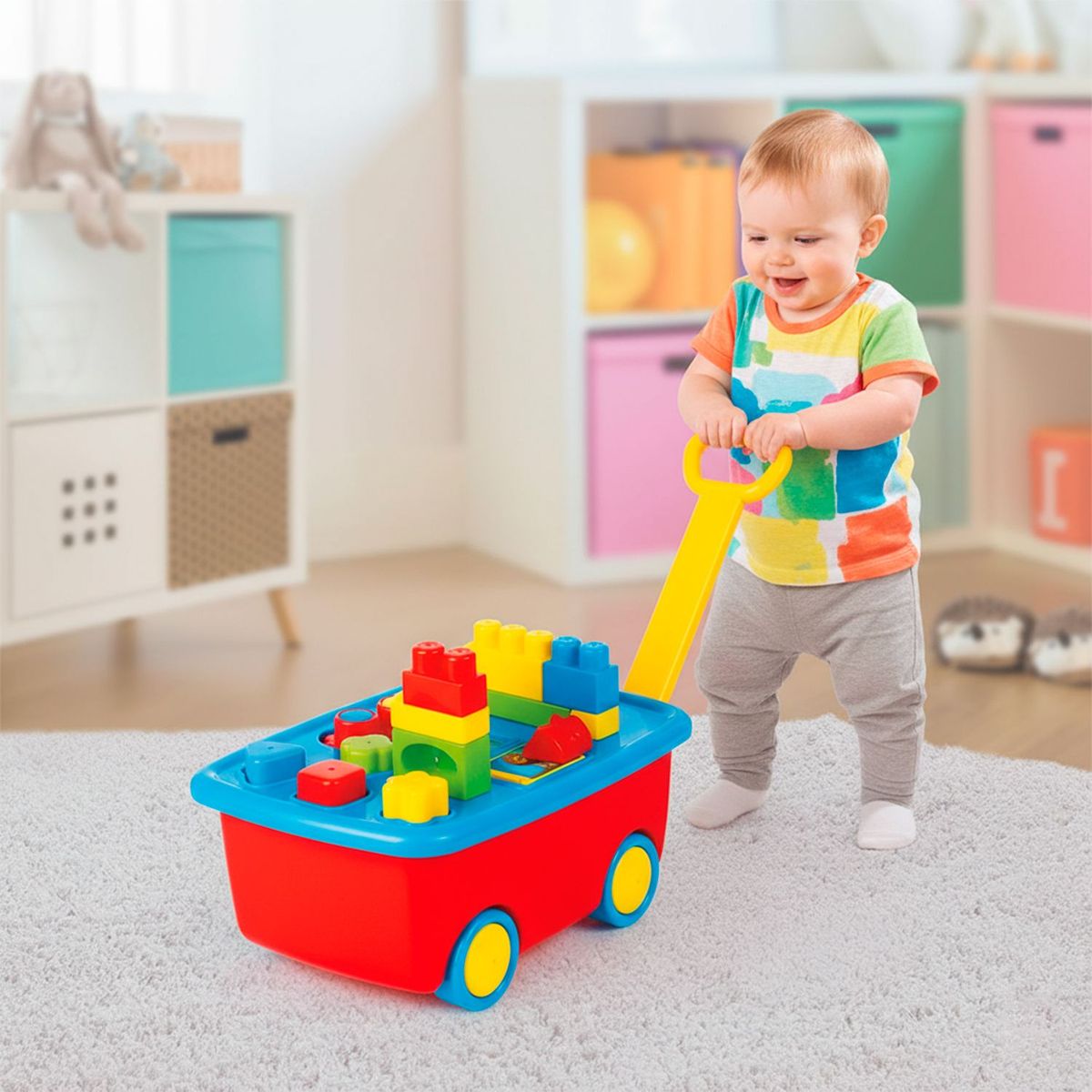 SCOOP - Andador para bebé: Camión con juego de bloques