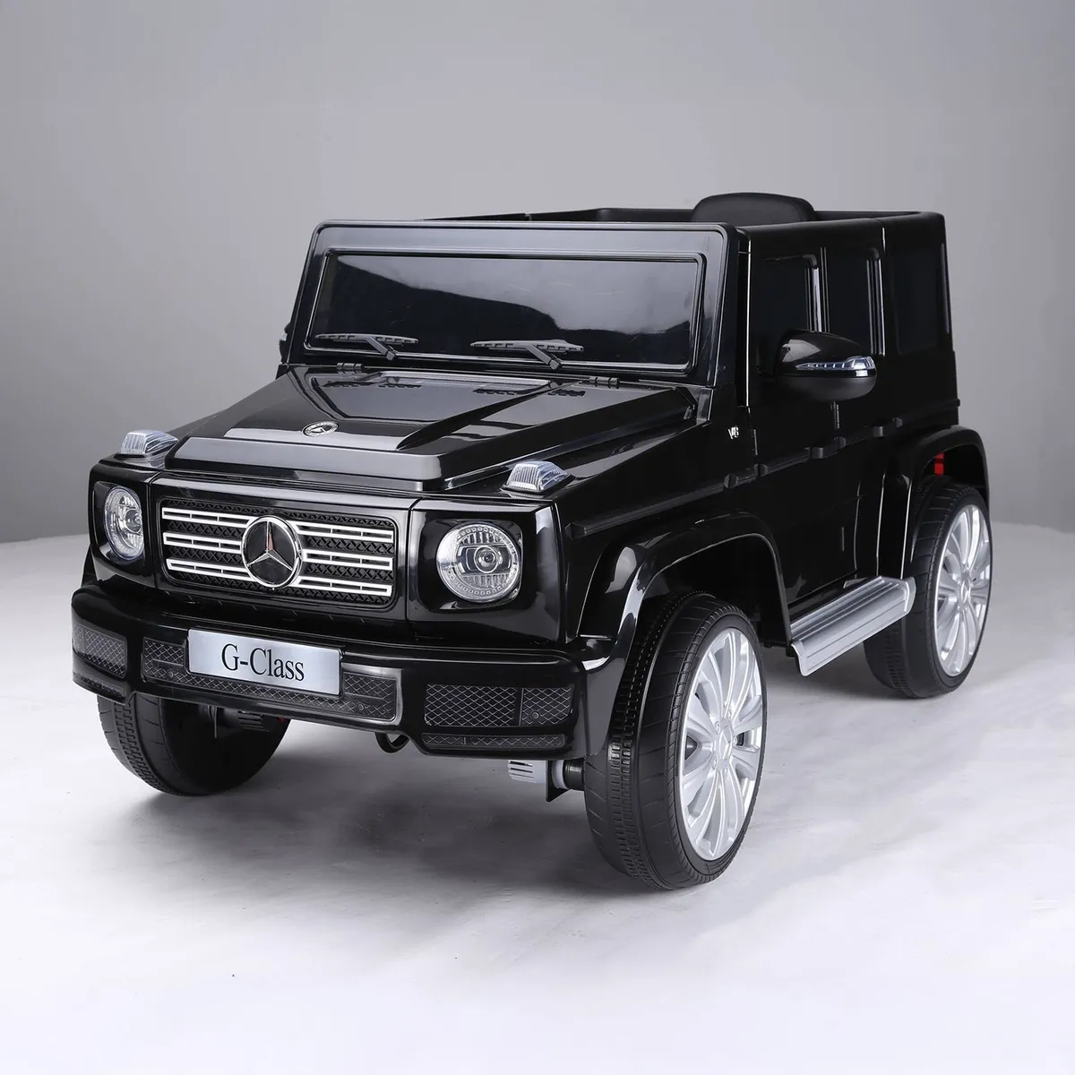 MERCEDES BENZ - Carro montable eléctrico niño Mercedes Benz AMG 12V Negro 
