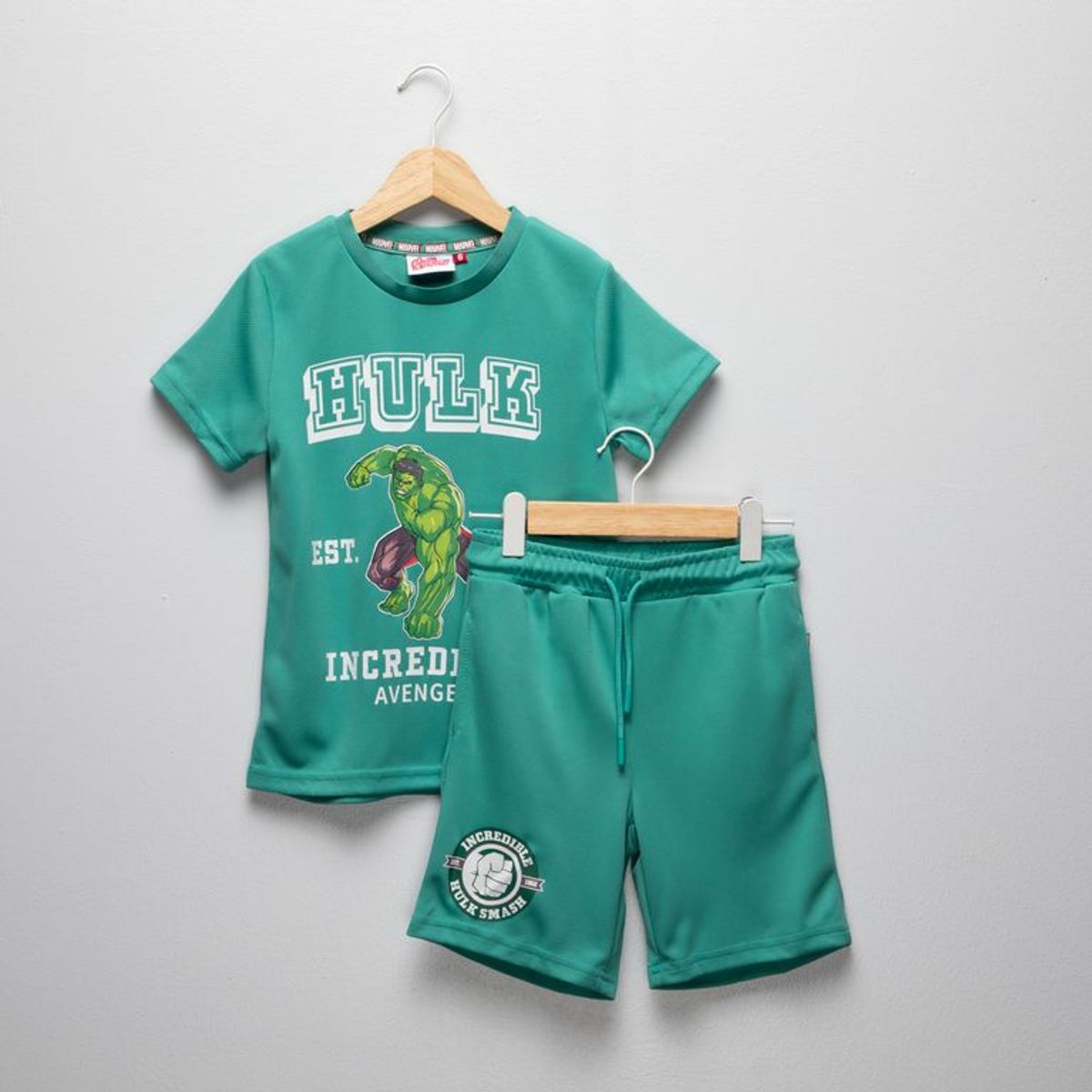 AVENGERS - Sets Camiseta manga corta + Short para Niño en Poliéster Avengers