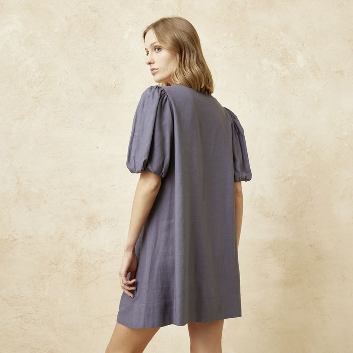 BASEMENT - Vestido Mujer Corto Casual de Lino Basement