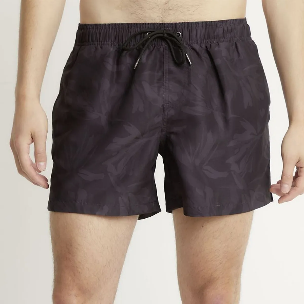 BASEMENT - Pantaloneta de baño Hombre con Estampado Basement