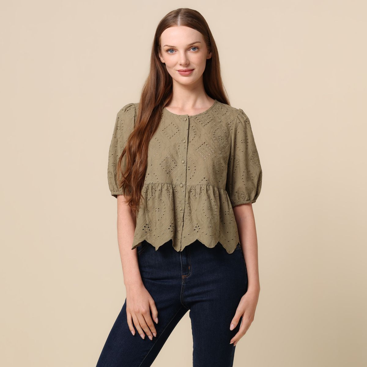 UNIVERSITY CLUB - Blusa Mujer con Ojalillo Manga corta University Club 