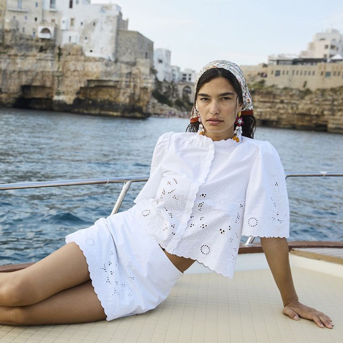 BASEMENT - Falda short Mini Mujer con Ojalillo Basement