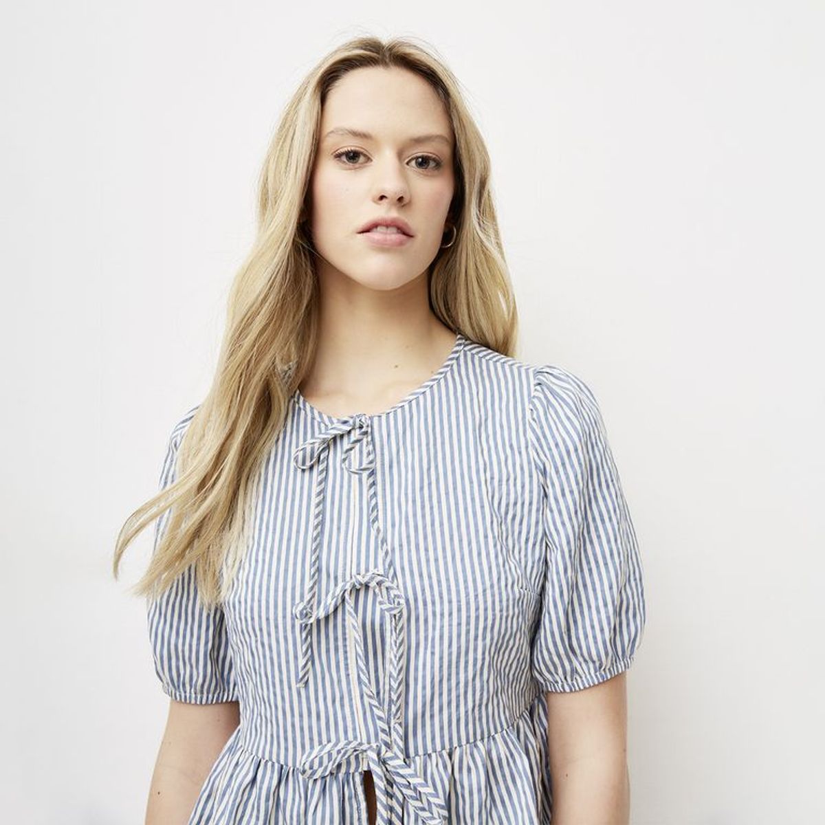 SYBILLA - Blusa Mujer Anudada Manga Corta Sybilla