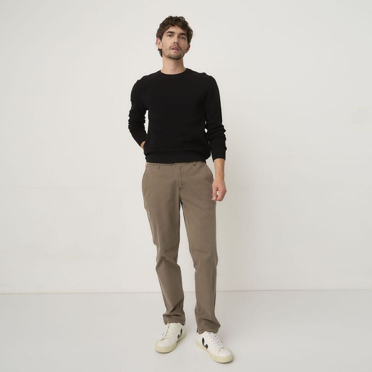 BASEMENT - Pantalón Chino Hombre Slim Basement