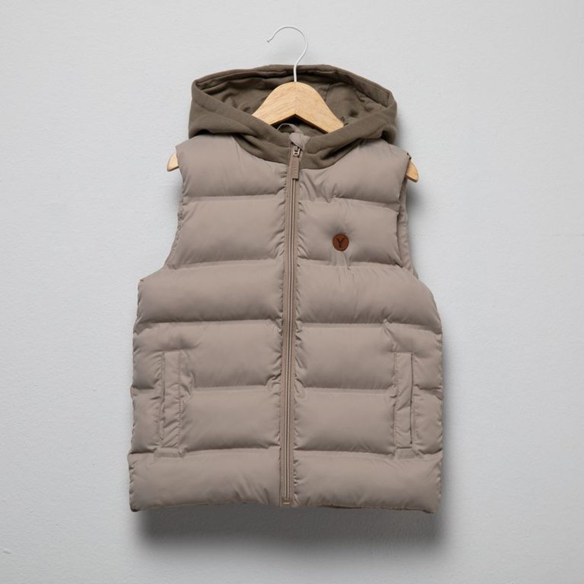 YAMP - Chaleco Con capucha para Niño Casual Yamp