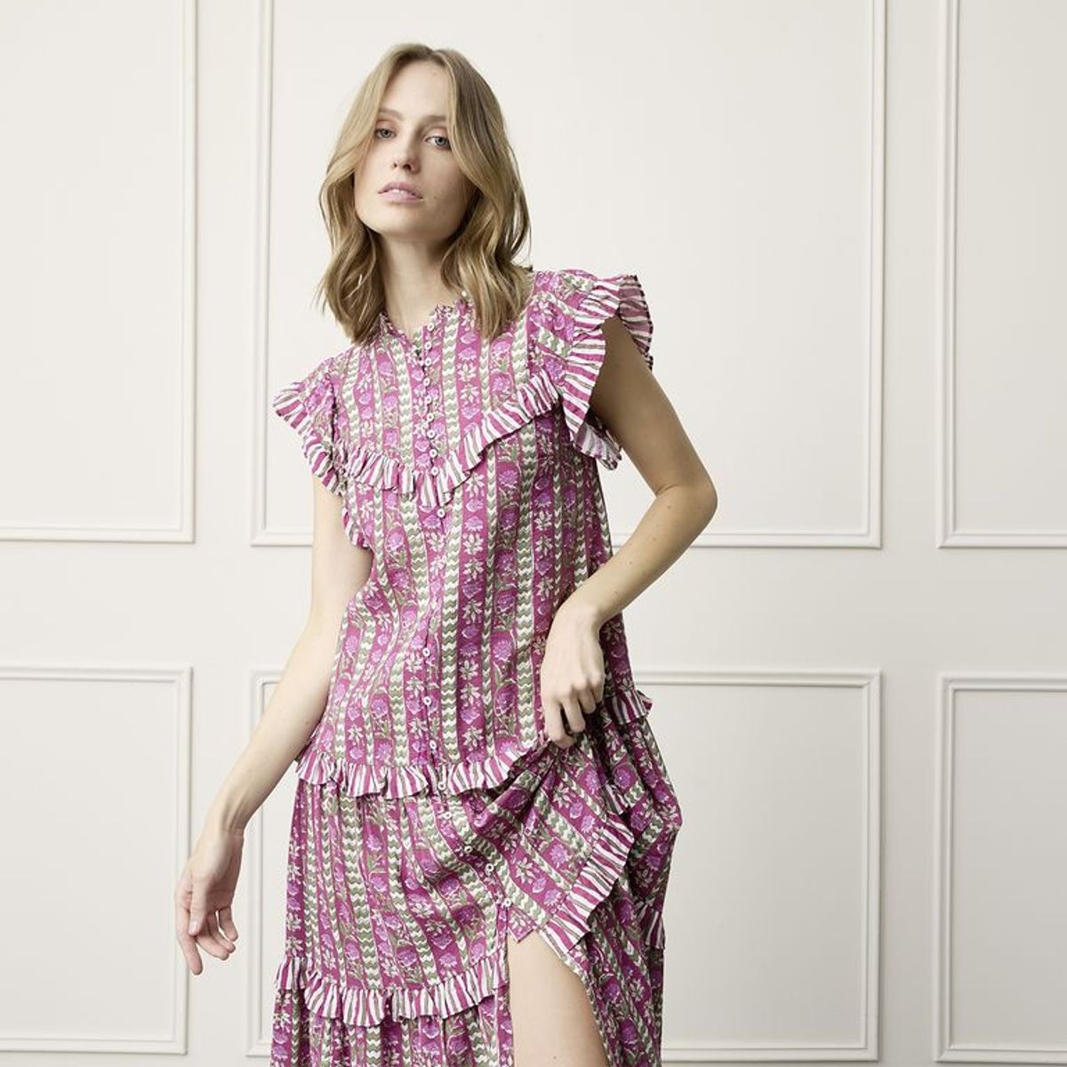 BASEMENT - Vestido Mujer Medio Casual con Estampado Basement