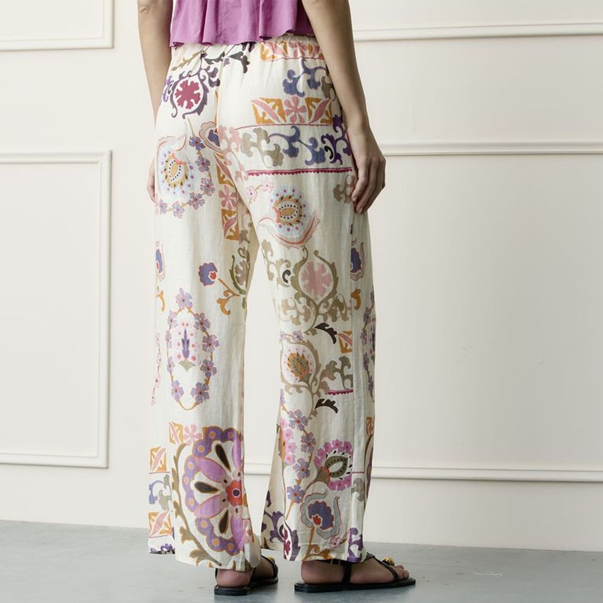 BASEMENT - Pantalón Wide leg Mujer Tiro medio con Estampado Basement
