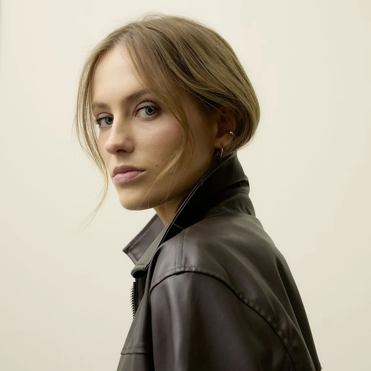 BASEMENT - Chaqueta Mujer Efecto Cuero Basement