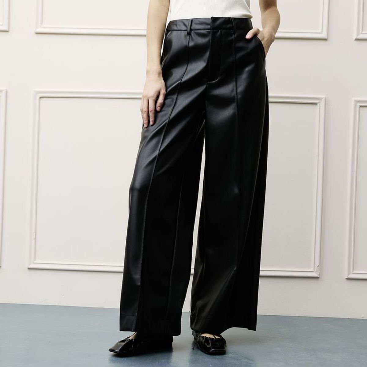 BASEMENT - Pantalón Wide Leg Mujer Efecto Cuero Basement