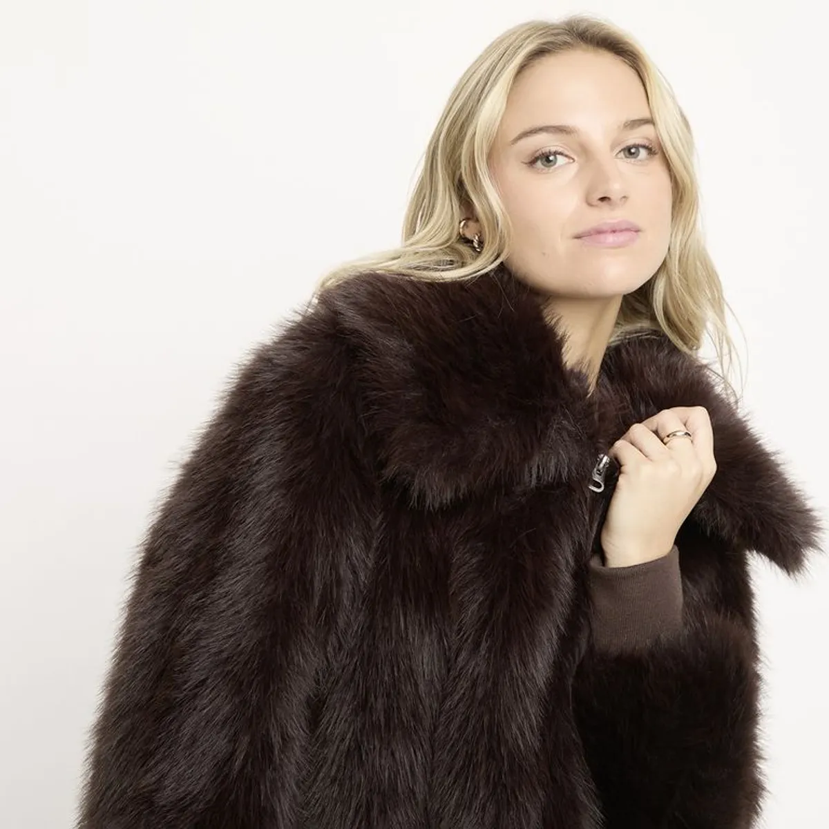 SYBILLA - Chaqueta Mujer Efecto pelo Sybilla