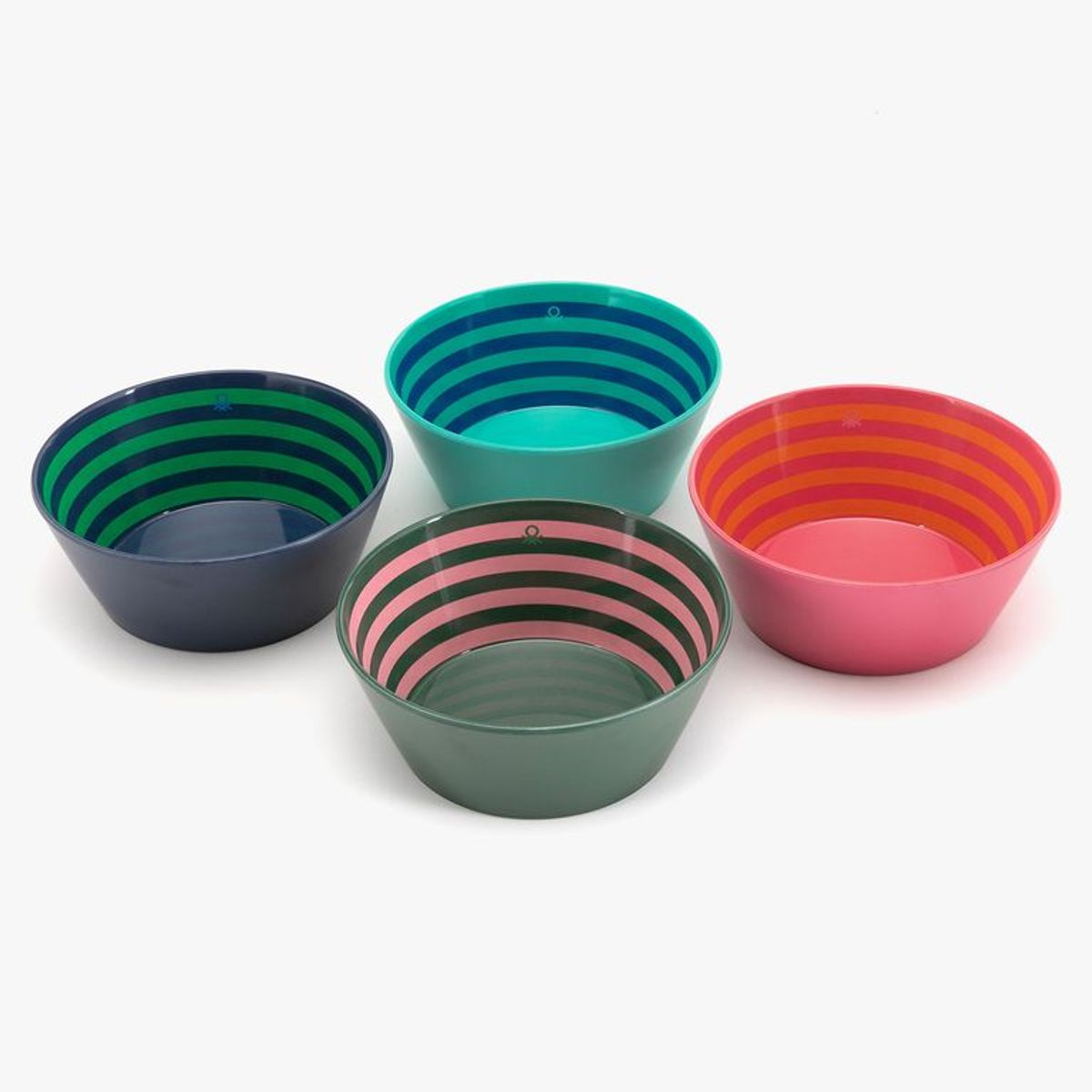 BENETTON - Set x4 Platos Melamina Benetton 15 cm