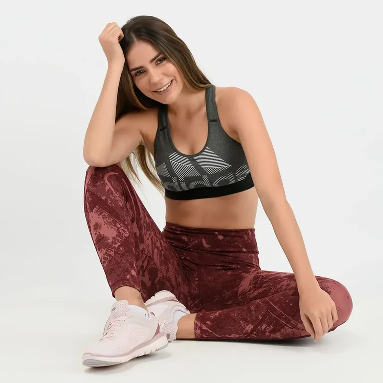 Ropa deportiva para mujer