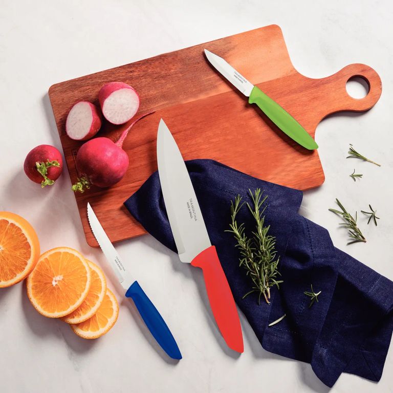 Cuchillos y tablas