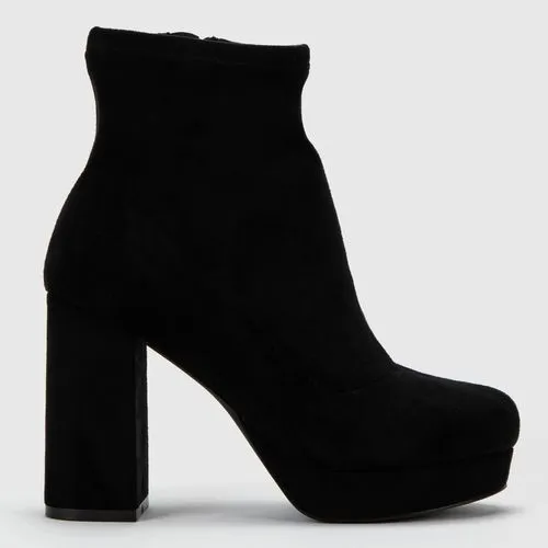 Botas