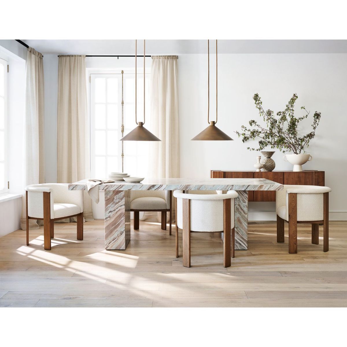 CRATE & BARREL - Mesa de comedor Gustav 8 puestos