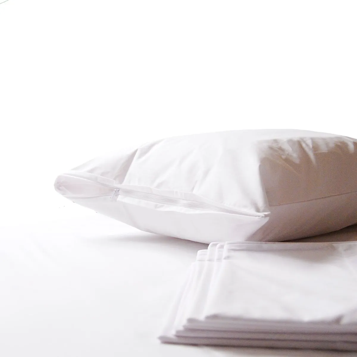 MICA - Protector de Almohada Basic Blanco.