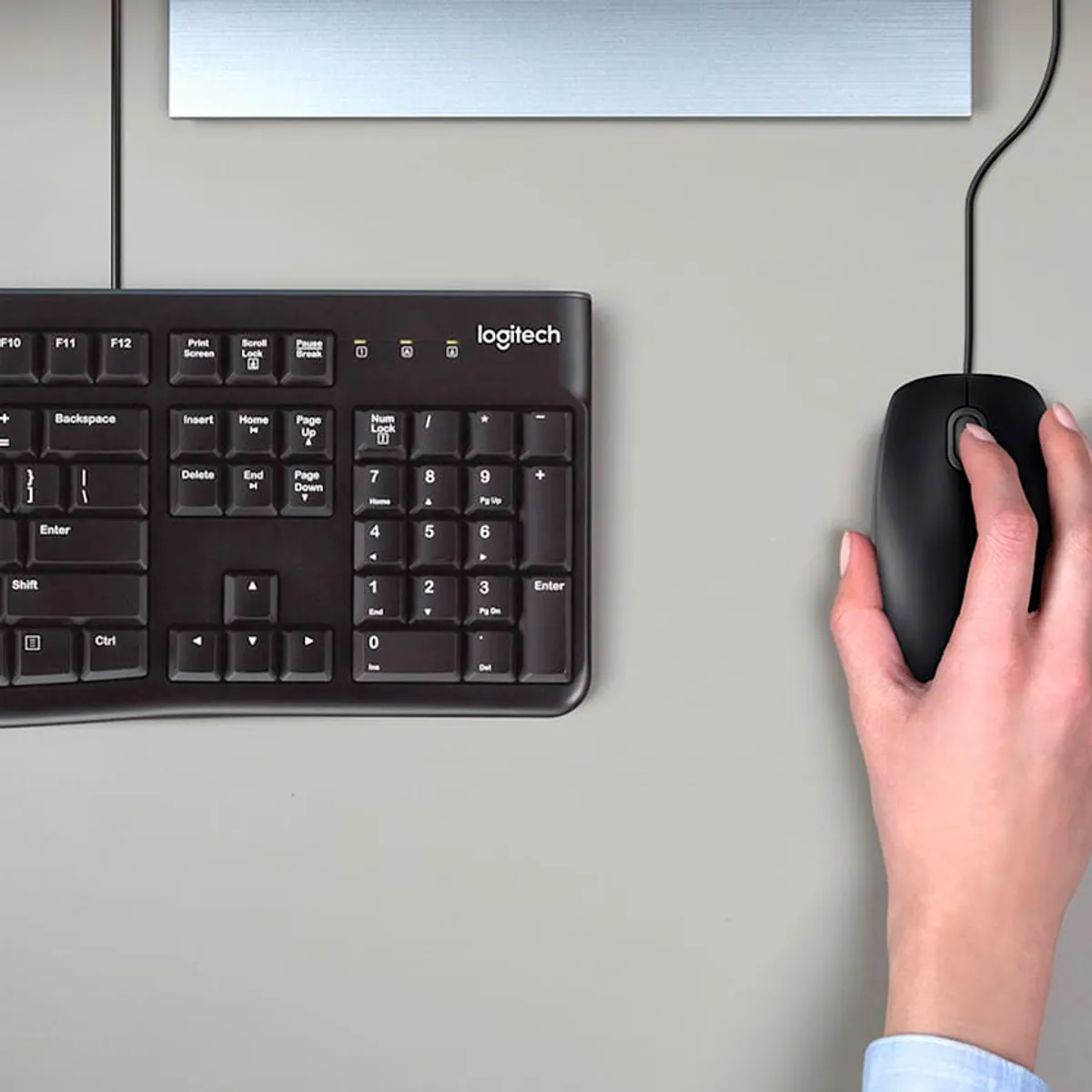 LOGITECH - Teclado Logitech y Mouse MK120 USB Black