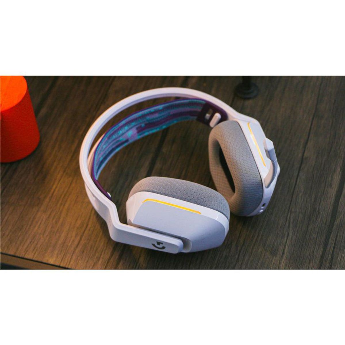 LOGITECH - Audífono gamer logitech g733 lightspeed inalámbrico 20hz-20khz blanco