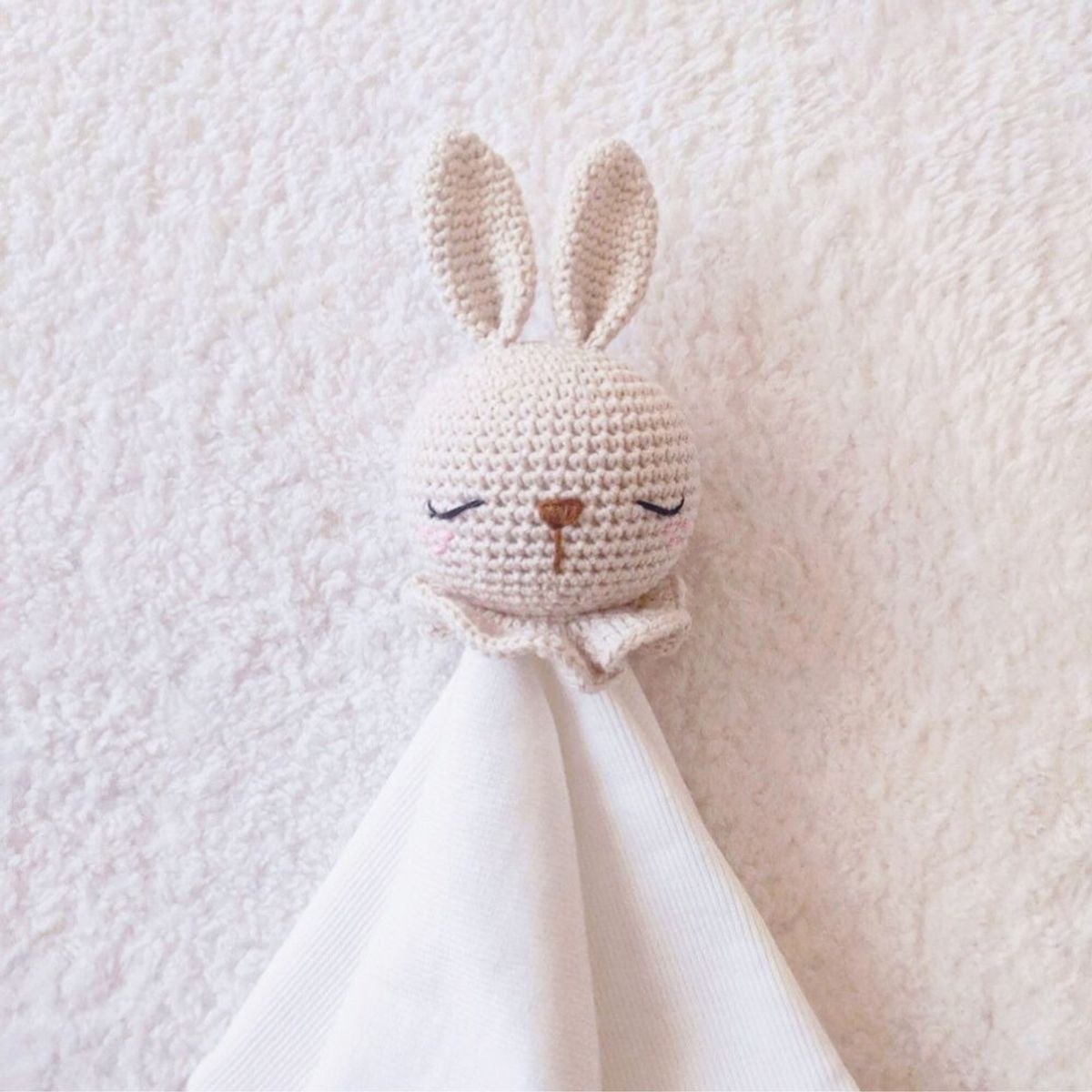 BE CRAFTY - Manta de Apego Juguete Conejo Algodón Antialérgico Bebé +6M