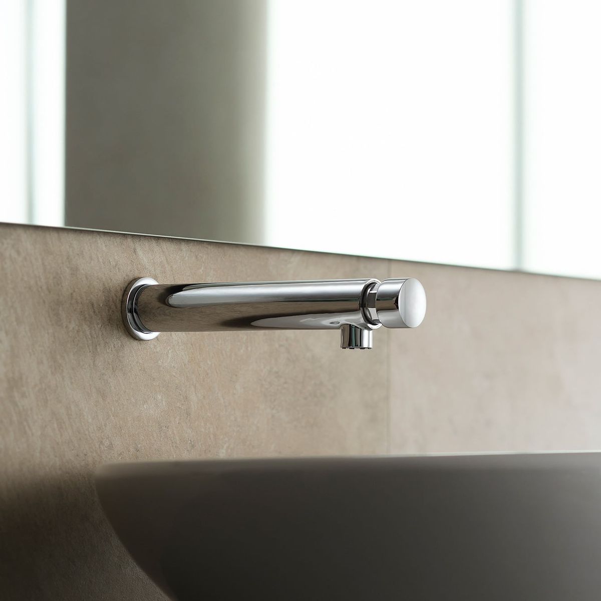 VAINSA - Llave para lavatorio a la pared Vainsa - Temporizada hecho en bronce