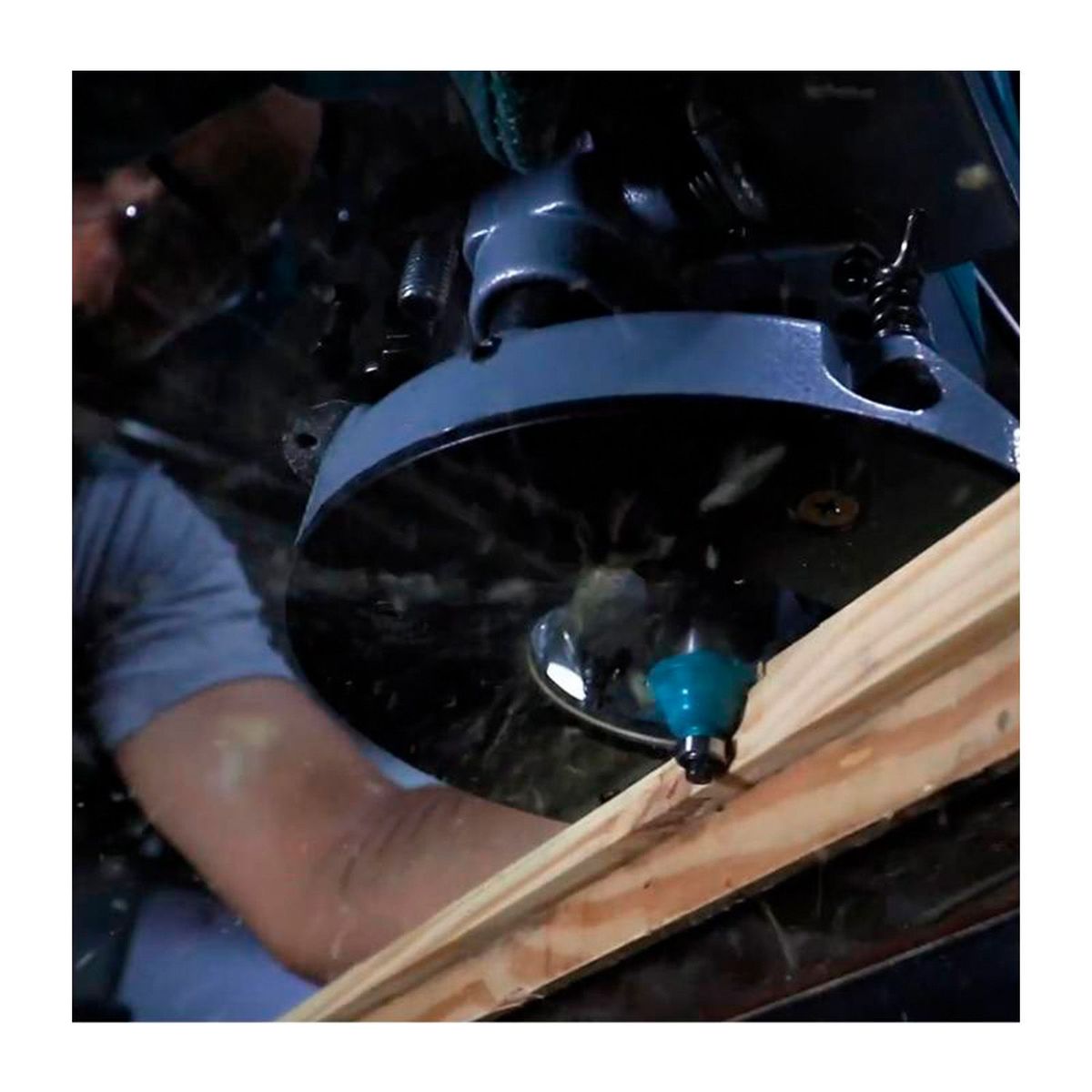 TOTAL TOOLS - RUTEADORA FRESADORA 1600W CANTEADORA INDUSTRIAL TOTAL - TR111216