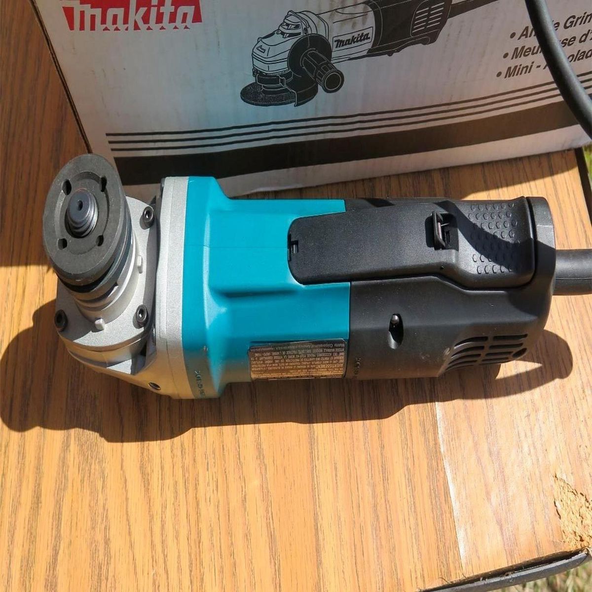 MAKITA - Esmeril Amoladora Makita 9564PC  4-1/2" 1400W SJS Seguridad