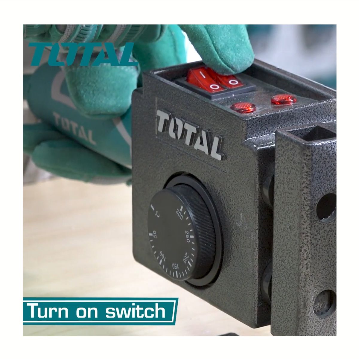 TOTAL TOOLS - TERMOFUSORA INDUSTRIAL 1500W GASFITERIA POLIFUSIÓN TOTAL - TT328151