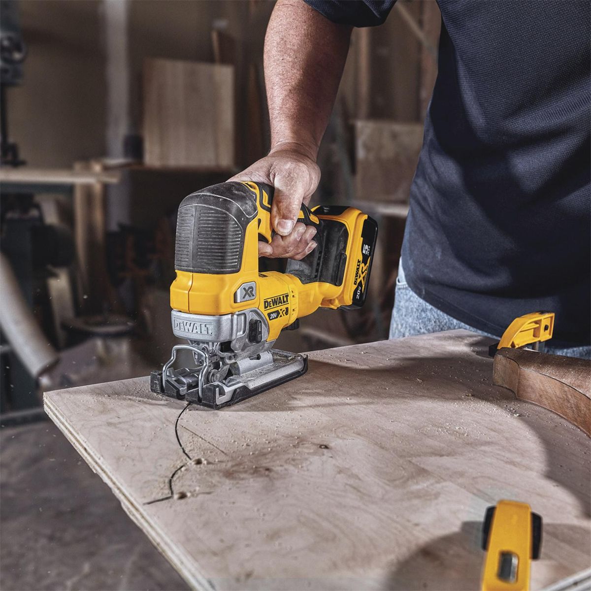 DEWALT - Sierra Caladora 20v Xr Baretool Dewalt Dcs334b