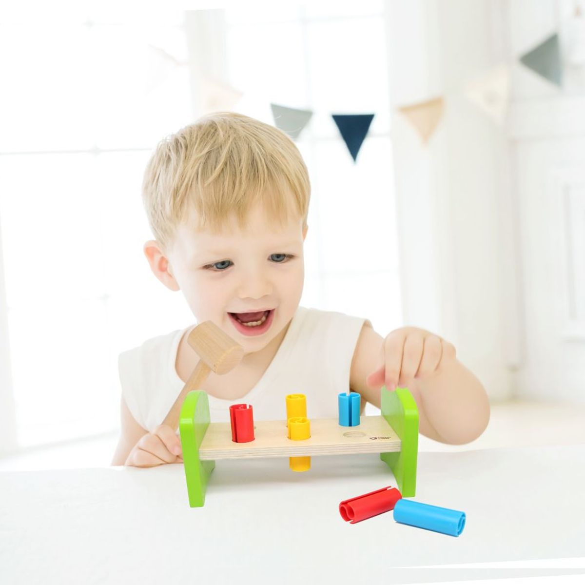 CLASSIC WORLD - Juguete de Bebé Base Para Encajar y Golpear Taquitos