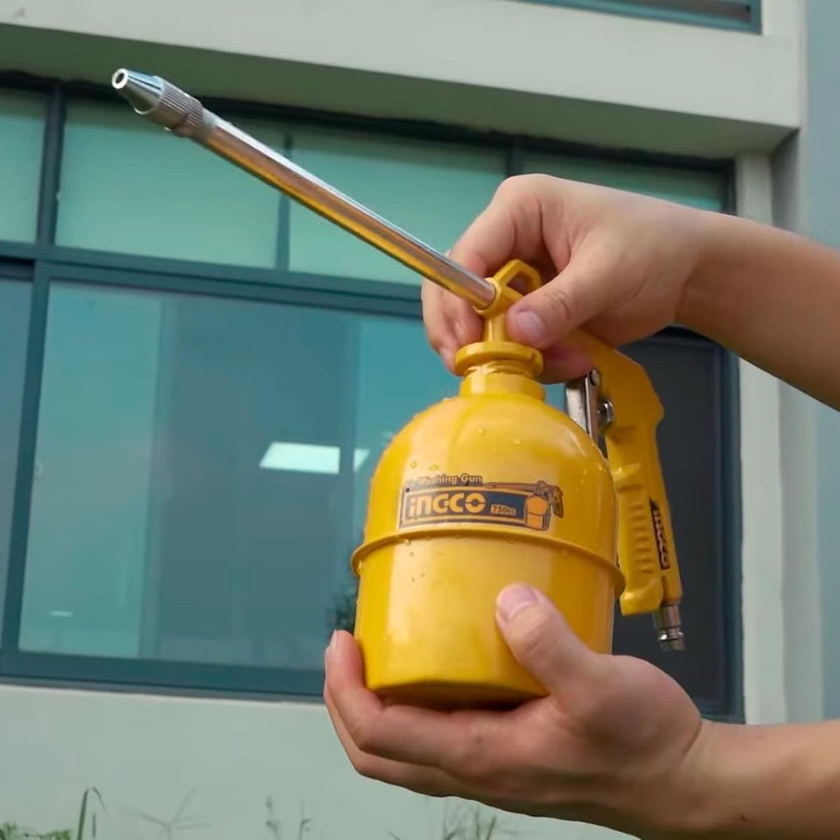 INGCO TOOLS - Pistola Pulverizadora Ingco AWG1001 0.75L 58 PSI Granel