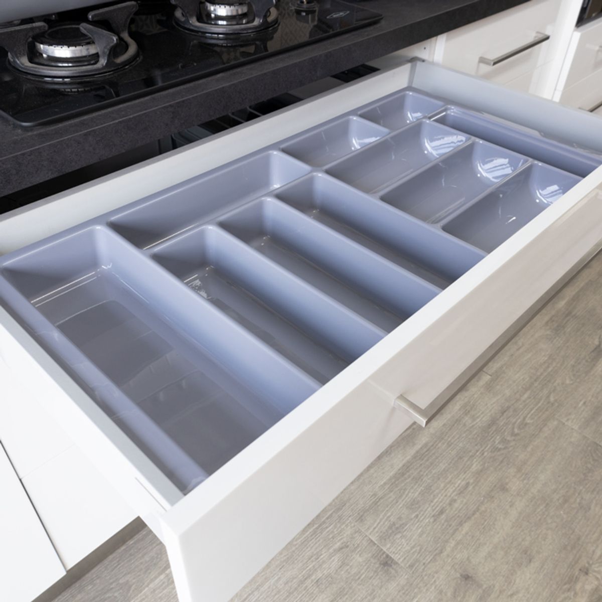 MAS CASA MOBILIARIO Y ACCESORIOS - Organizador de cubertería Más Casa Perú de 82 cm x 42 cm color gris