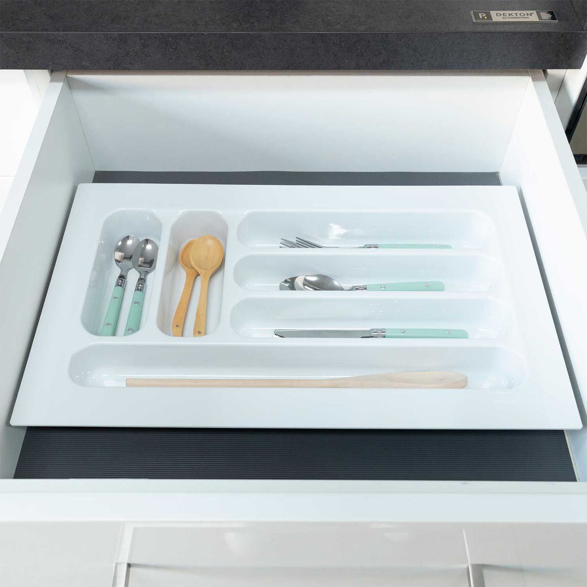 MAS CASA MOBILIARIO Y ACCESORIOS - Separador de cubiertos Más Casa Perú de 30 cm x 48.5 cm color blanco