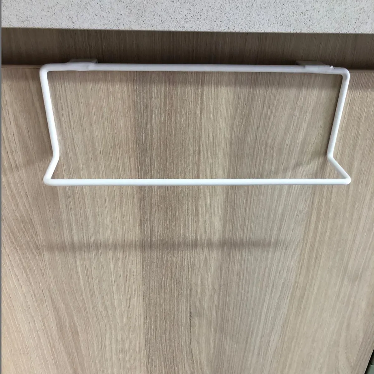 MAS CASA MOBILIARIO Y ACCESORIOS - Colgador blanco para secadores de cocina Más Casa Perú