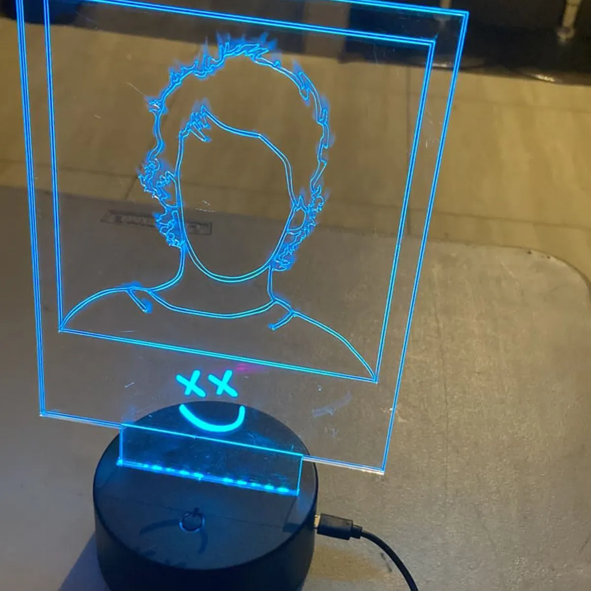 MEGAOFFICE - LAMPARA LED 3D LOUIS  POLAROID ONE DIRECTION