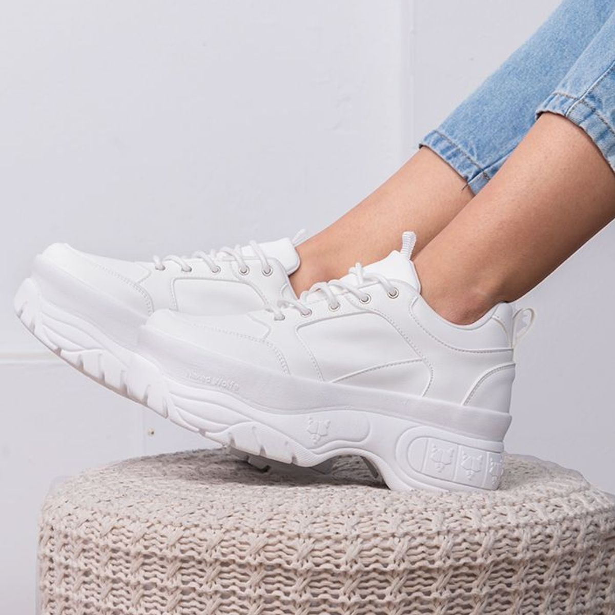 NEBULA - Zapatilla Wolf - Blanco