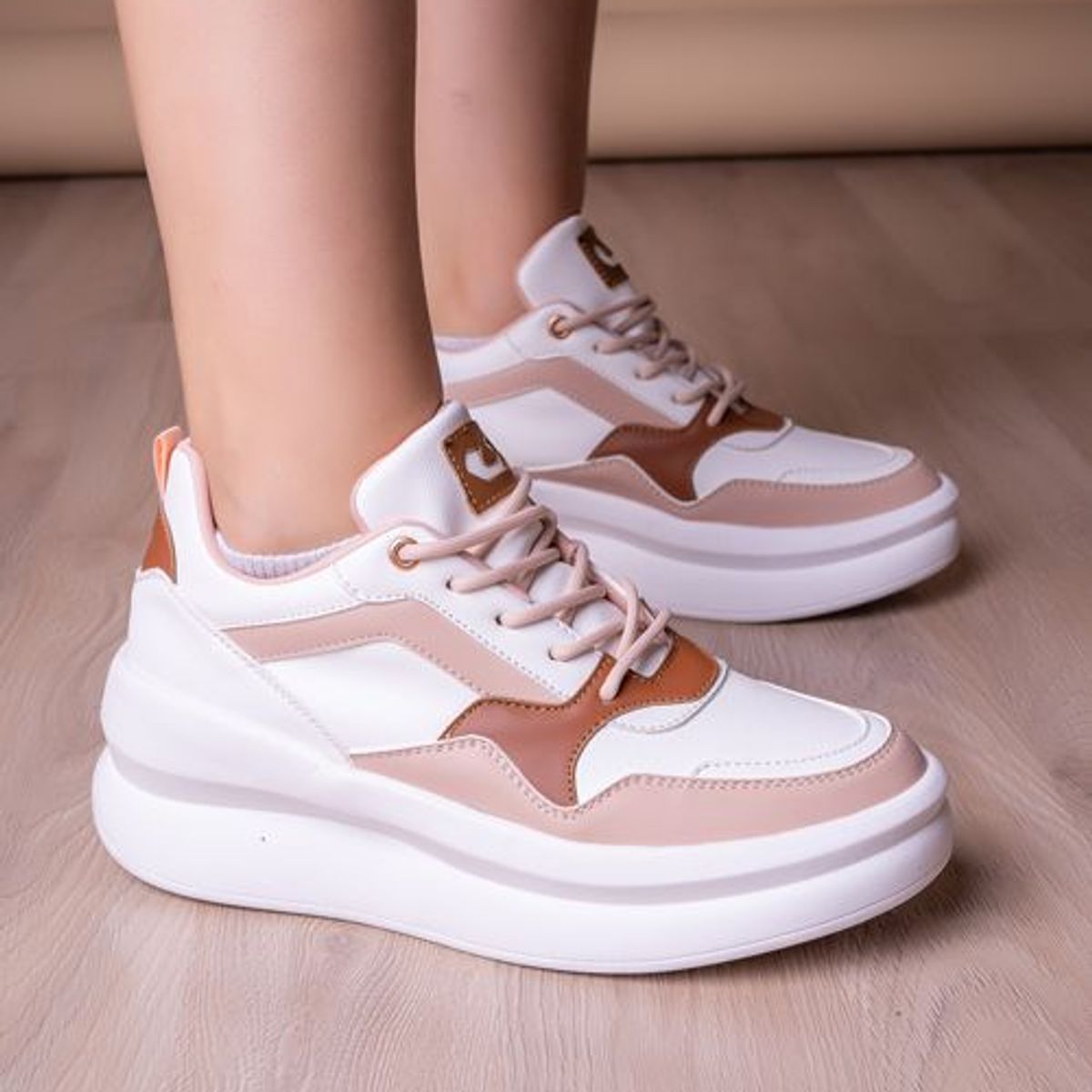 NEBULA - Zapatilla Zadar - Camel