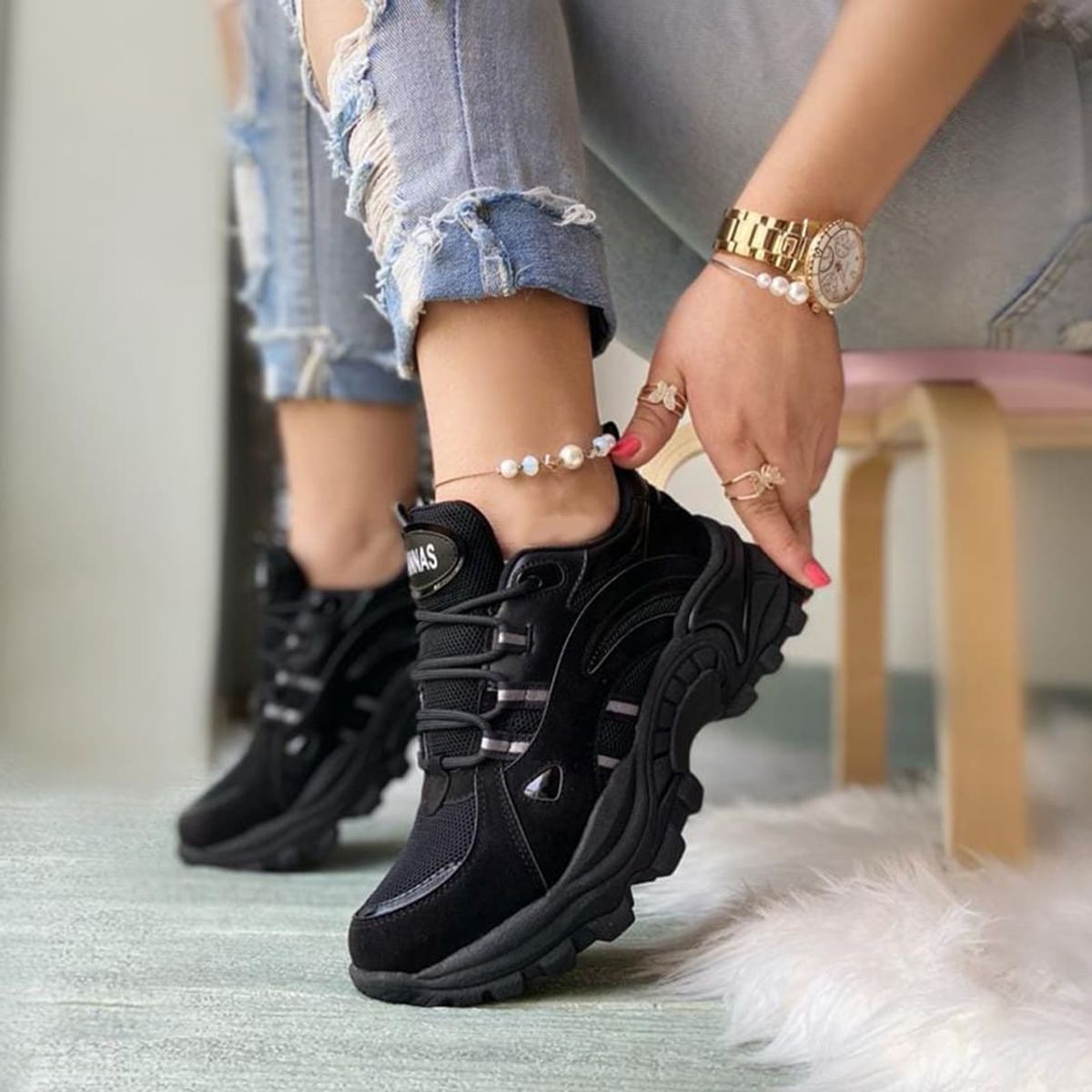 GENERICO - Zapatilla Mujer Kendra Edicion Limitada Negro