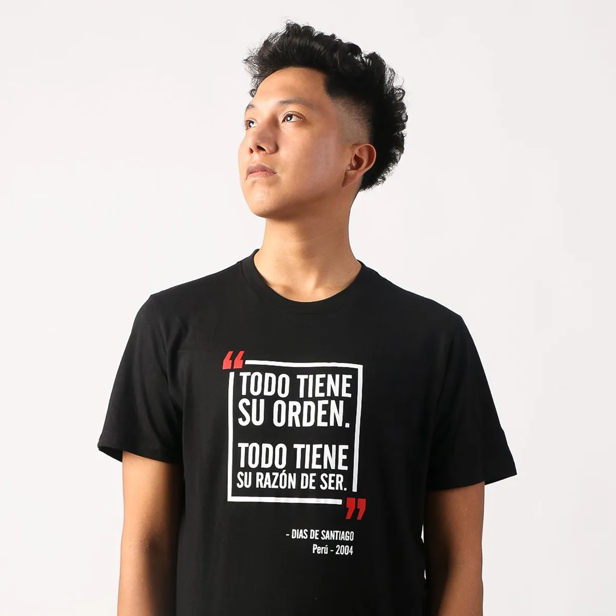 NUESTRO - Polo Pelí­cula Dí­as de Santiago