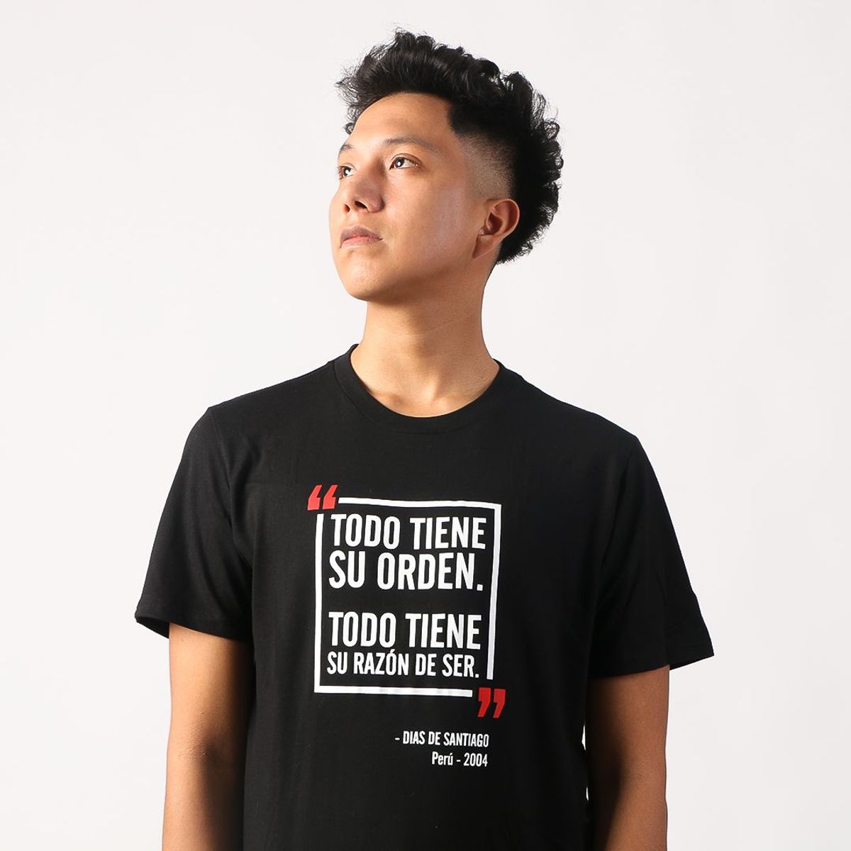 NUESTRO - Polo Pelí­cula Dí­as de Santiago