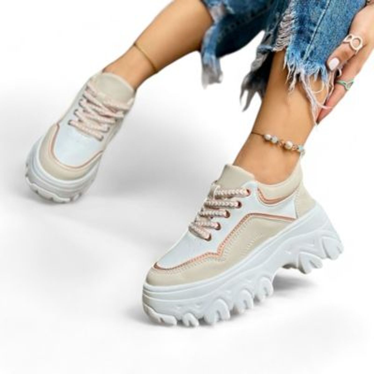 GENERICO - Zapatilla Mujer Sonia Premium Color Beige