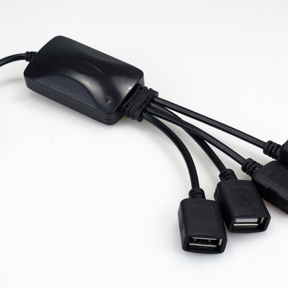 XTECH - Xtech Cable Hub USB 4 Type A Adaptador - XTC-320