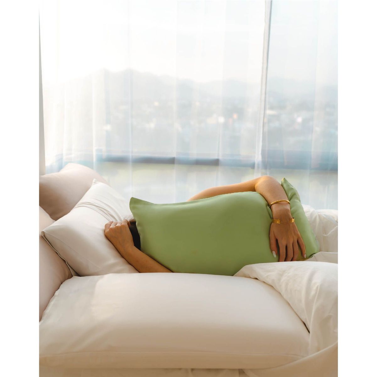 NIENNA HOME - Cojín Rectangular De Seda Color Verde Manzana Con Relleno Incluido