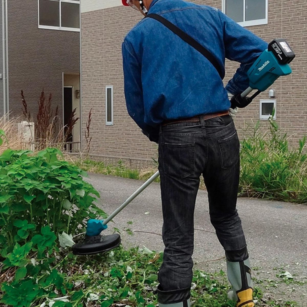 MAKITA - Desbrozadora Makita DUR182LZ 18V Manillar Profesional (Baretool)