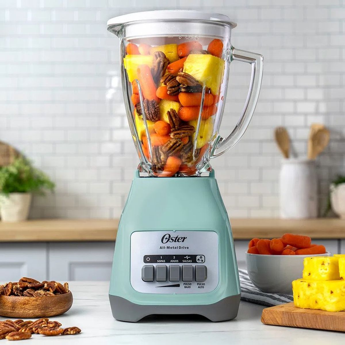 OSTER - Licuadora Oster 2 velocidades con Vaso de Vidrio BLSTKAGVPB