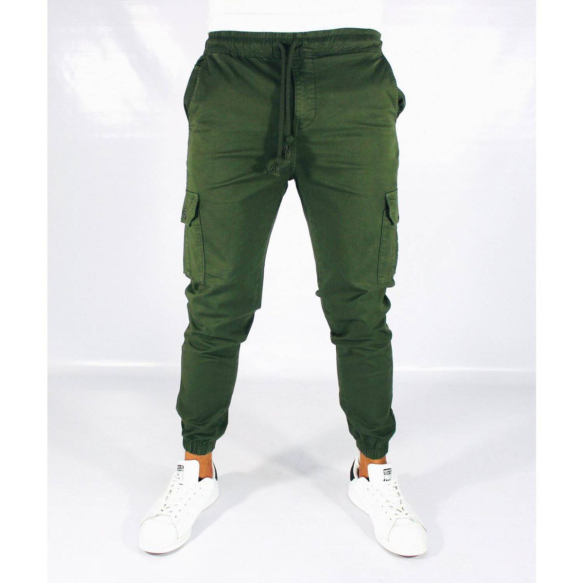 PYT - Pantalón Cargo Paper Touch Hombre.-